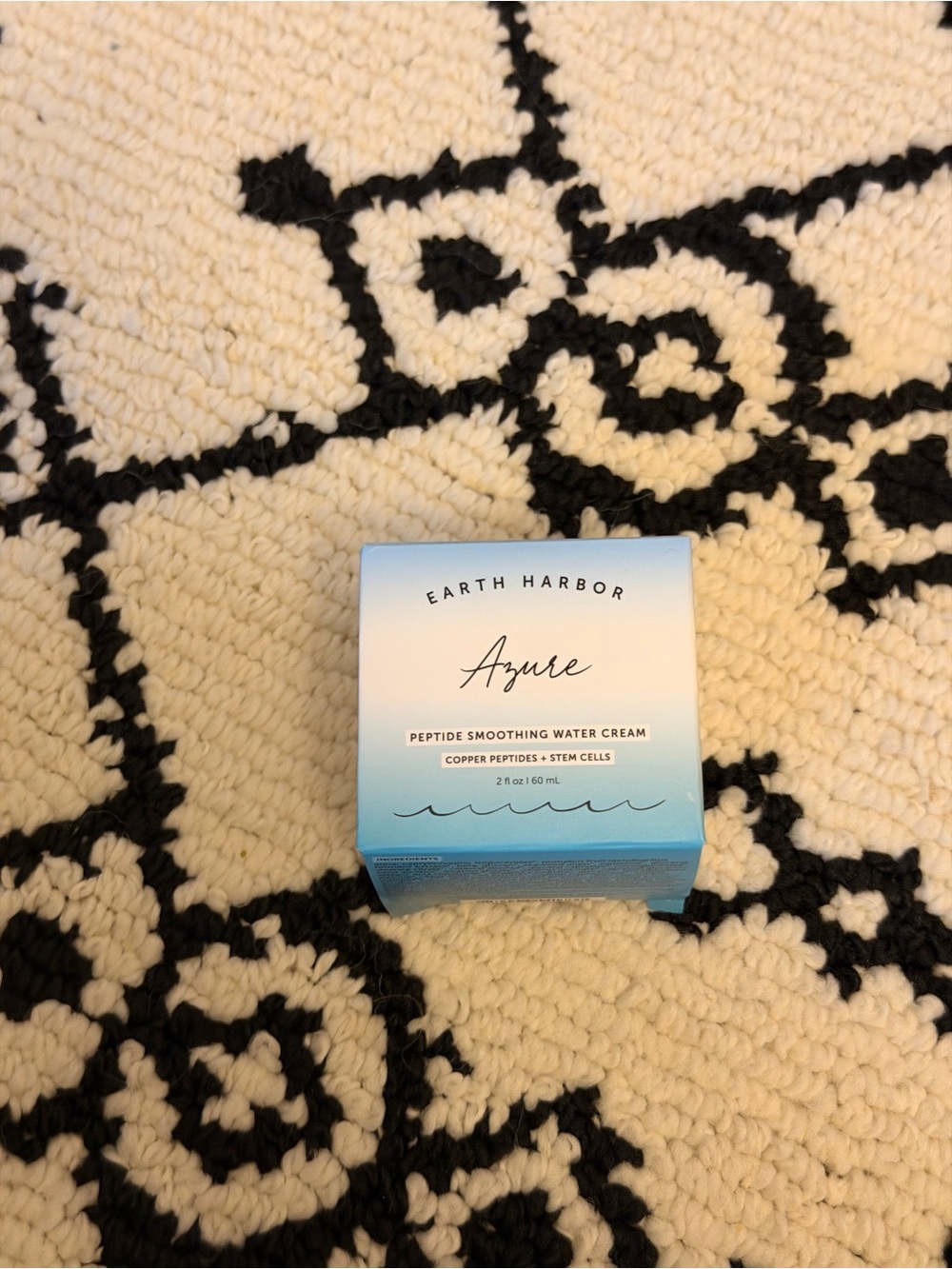 Earth Harbor Azure Peptide Smoothing Water Cream - Blue
